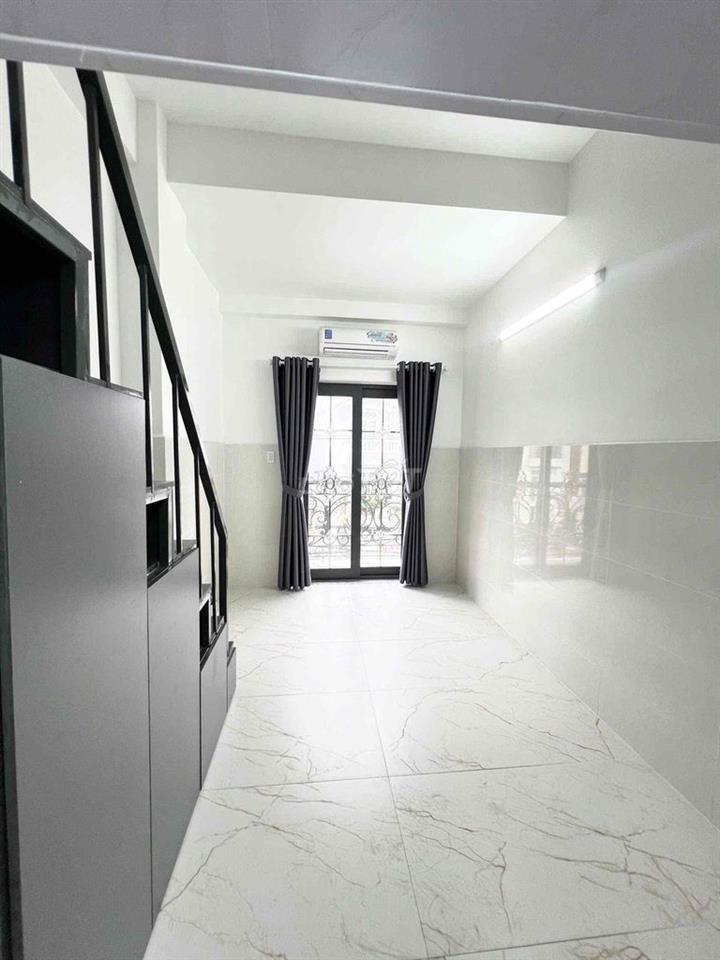 PHÒNG TRỌ GÒ VẤP BAN CÔNG GIÁ RẺ