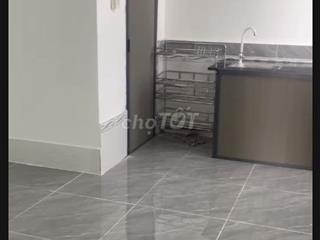 Phòng trọ 1 tầng riêng biệt gồm: 2 PN, 1 NVS có ban công. 