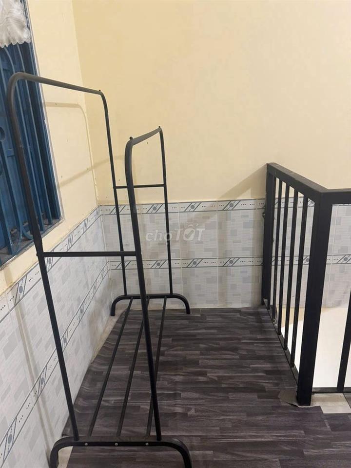 Cho thuê p30 m2 cách ĐHVLCS 3 200m
