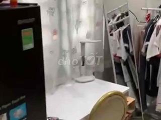 Tìm nữ ở ghép