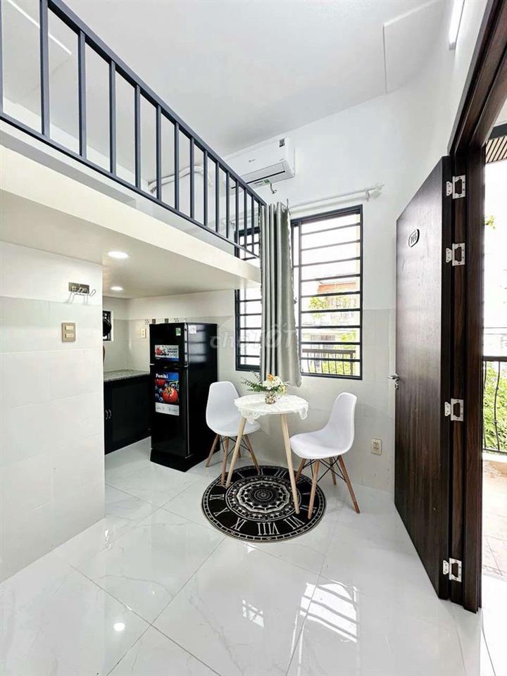 DUPLEX BAN CÔNG - CỬA SỔ TRỜI GẦN CHỢ THẠCH ĐÀ 