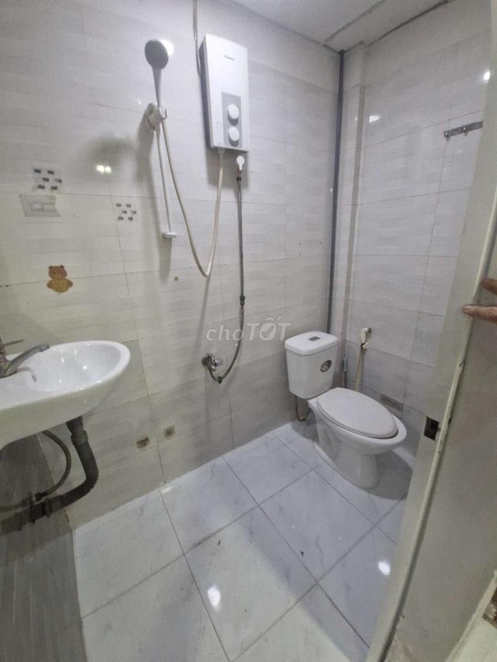 phòng cho thuê 20m2 đườ