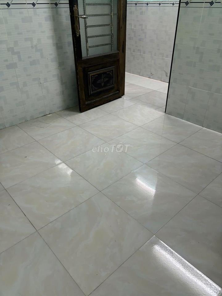CHO NỮ THUÊ PHÒNG TRONG NHÀ NGUYÊN CĂN
