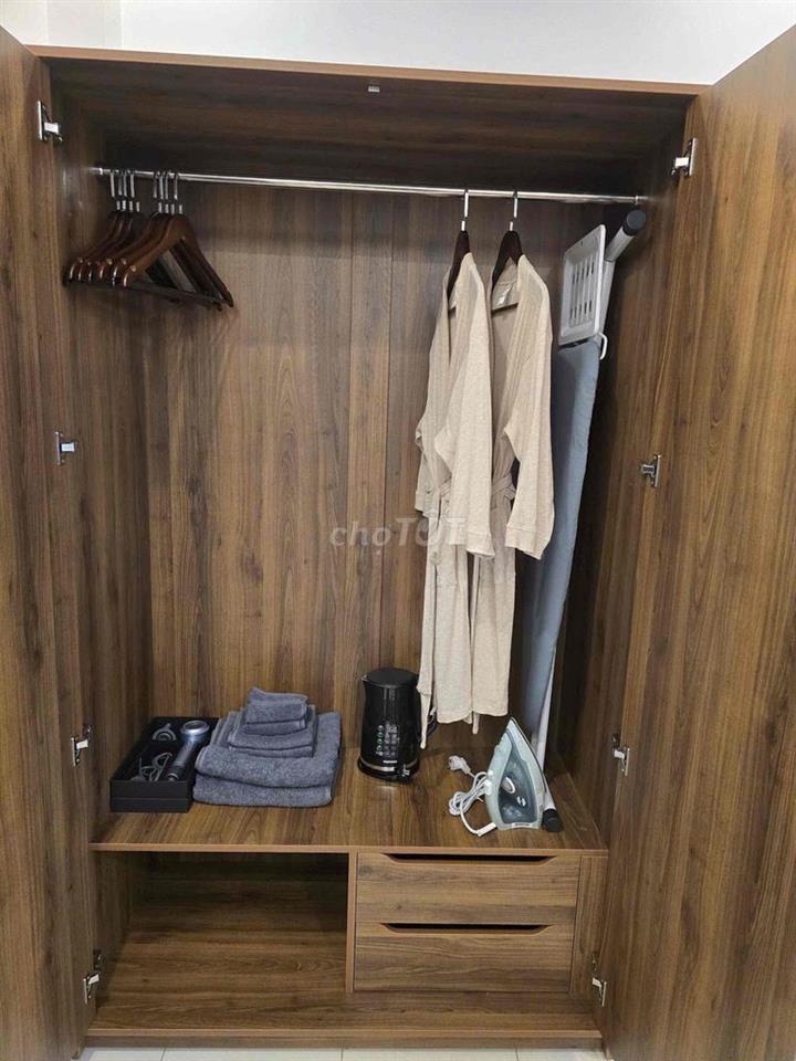 dạ em còn hai phòng trống cho thuê khách nào quan tâm thì ibox em ạ