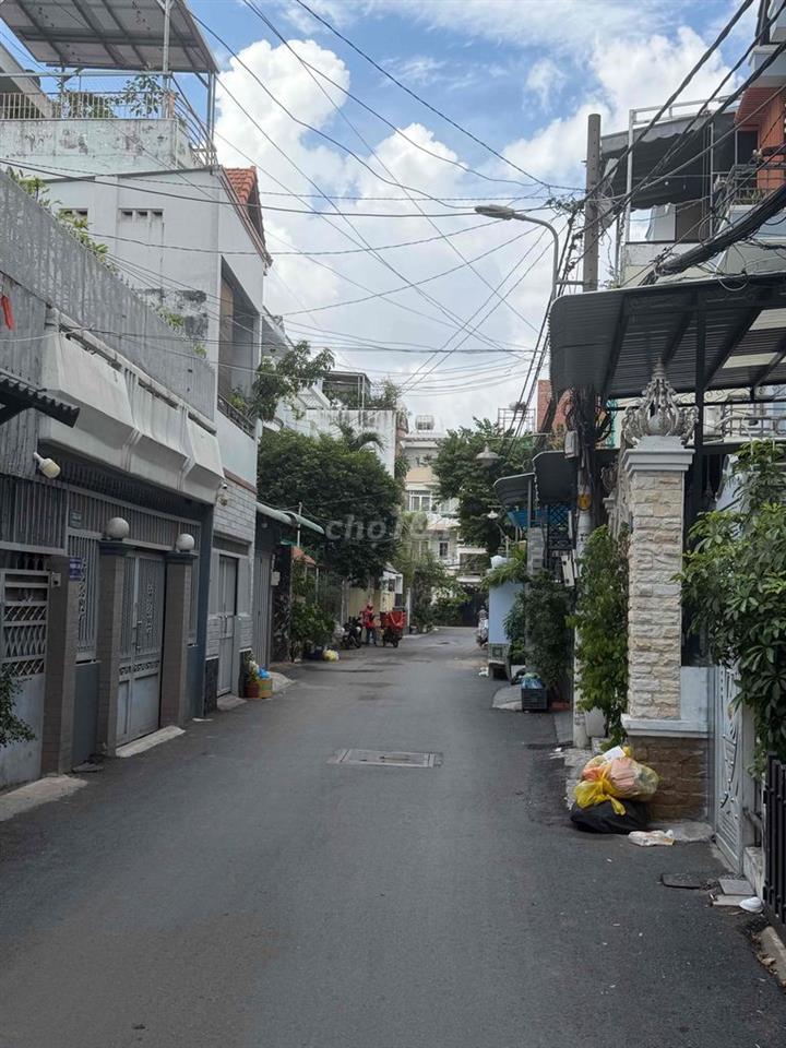 Cho thuê 1 phòng ngủ trên lầu