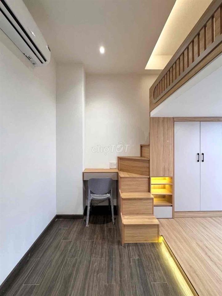 TRỐNG LẠI PHÒNG DUPLEX FULL NỘI THẤT NGAY NGUYỄN VĂN QUÁ - CAO ĐẲNGVOV