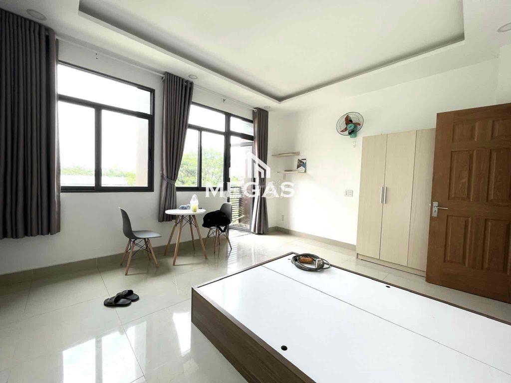 KHAI TRƯƠNG 30P MỚI XÂY GIÁ RẺ CỬA SỔ TRỜI QUA HUFLIT 5P