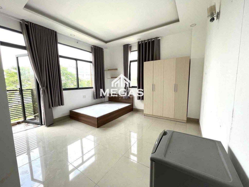 KHAI TRƯƠNG 30P MỚI XÂY GIÁ RẺ CỬA SỔ TRỜI QUA HUFLIT 5P
