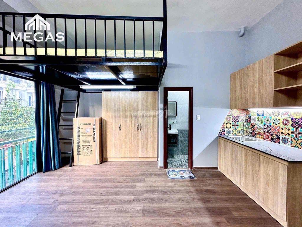 KHAI TRƯƠNG 10P DUPLEX BAN CÔNG 30M2 NGAY ĐẠI HỌC NGUYỄN TẤT THÀNH