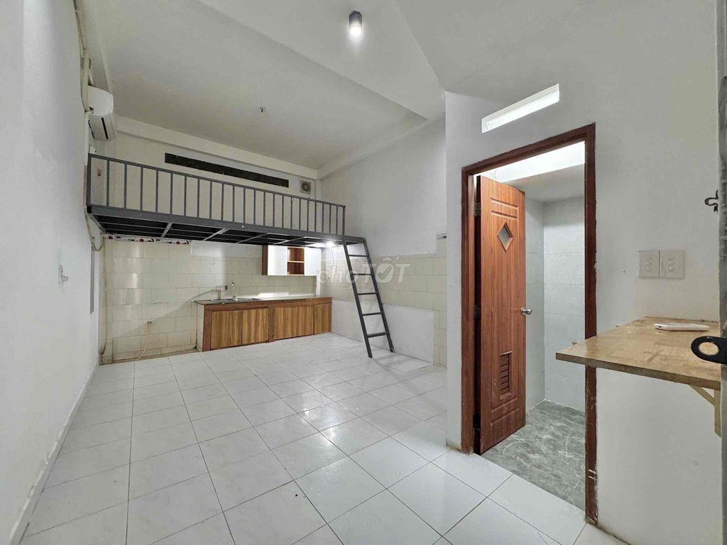 Chính Chủ Cho Thuê Phòng Diện Tích 35M2 Ngay Công Viên Làng Hoa