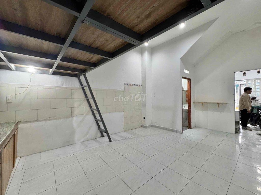 Chính Chủ Cho Thuê Phòng Diện Tích 35M2 Ngay Công Viên Làng Hoa