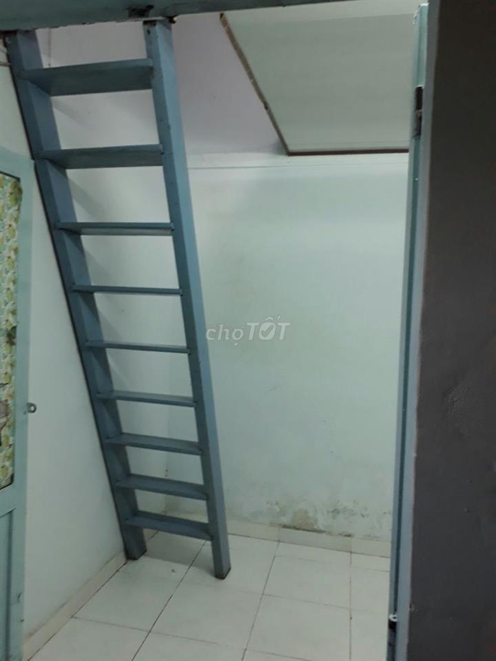 Phòng rộng rẻ 30m2: 2.5 triệu - 7 Thân Nhân Trung, P.13, Q.Tân bình