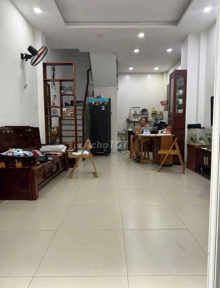 Nhà Hóc Môn 550tr gần chợ Xuân Thới Thượng Hóc Môn tự xây kiên cố