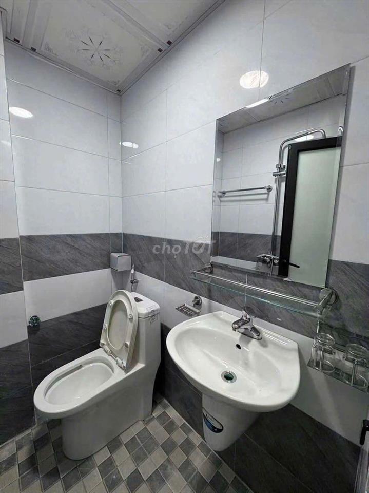 Bán nhà giá 530tr đường ô tô vào 50m