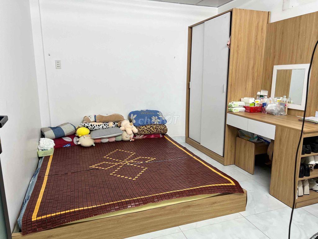 Chính Chủ cần bán nhà mặt tiền đường nhựa 10M thông SHR