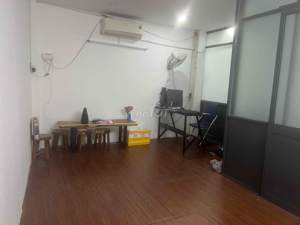 Chính Chủ cần bán nhà mặt tiền đường nhựa 10M thông SHR