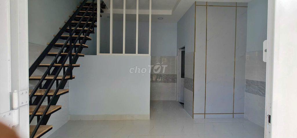 NHÀ 1 TRỆT 1 LẦU – CHỈ 1 TỶ 350 TRIỆU NGAY  GIÁP RANH QUẬN TÂN PHÚ