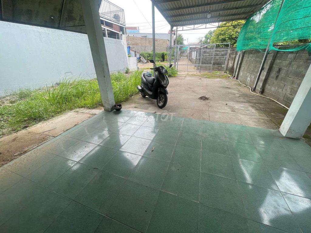 Thuê nhà 7trieu dt 280 m2