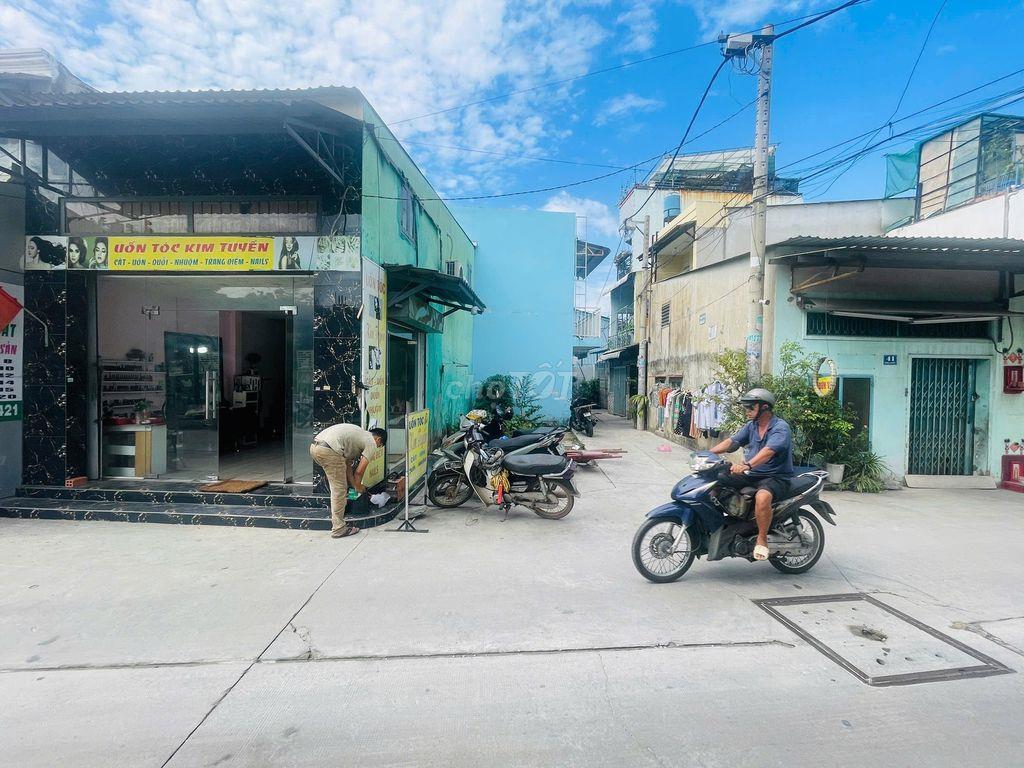 Cần bán nhà 2 mặt tiền giá 2 tỷ 850 diện tích 4*10