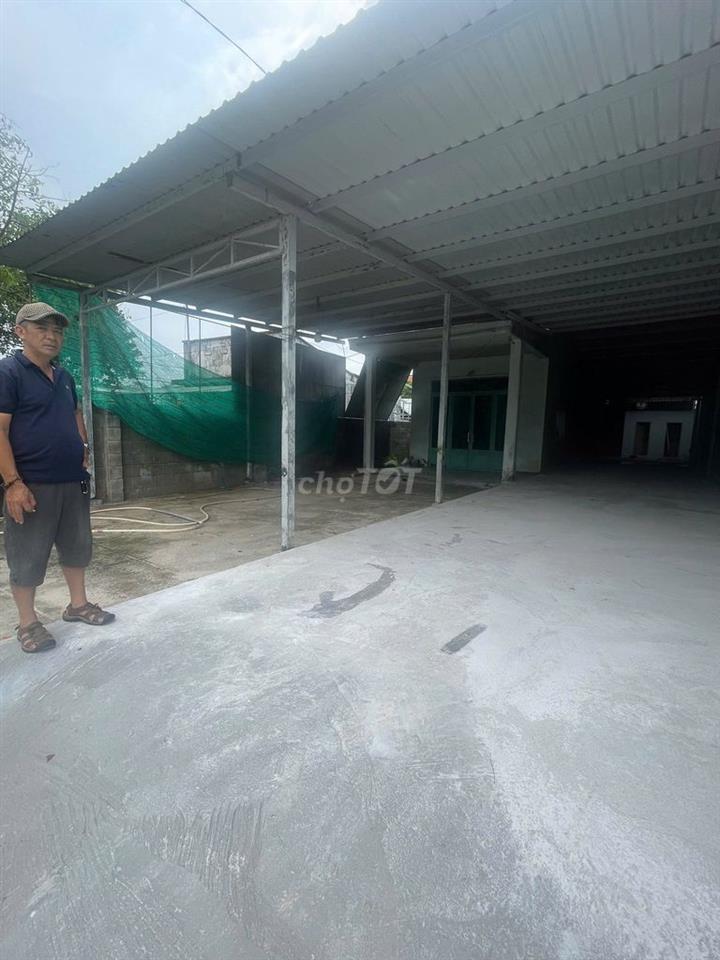 CHO THUÊ XƯỞNG 282M² – 11 TRIỆU/THÁNG -NGANG 9M –HẺM XE RA VÀO-MB RỘNG