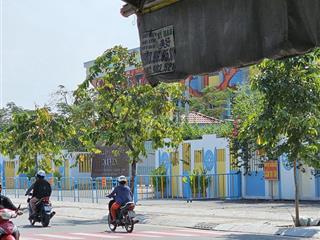 Cần bán gấp nhà mặt tiền đường Lê Lợi, xã Hóc Môn