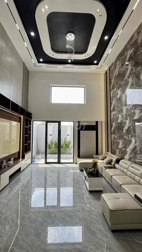 NHÀ PHỐ 4 LẦU- Full NỘI THẤT- GẦN CHỢ ĐẦU MỐI- HÓC MÔN