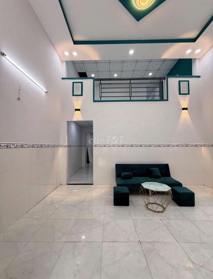 Nhà cấp 4 có 3 phòng ngủ (có phòng ngủ dưới) 450tr có sổ giáp Hóc Môn