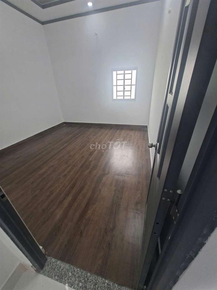 Nhà 515tr 72m2 Hóc Môn có ban công rộng rãi gần chợ Xuân Thới Sơn