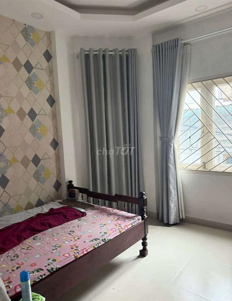 Chính chủ bán nhà nở hậu tự xây kiên cố 40m2 Hóc Môn 465tr