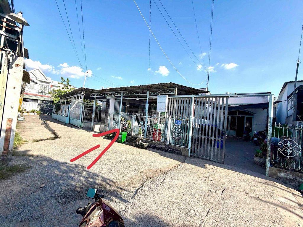 Nhà Cấp 4  (6m x 23m)  133 thô cư . Khu Dân Cư , Tân Xuân
