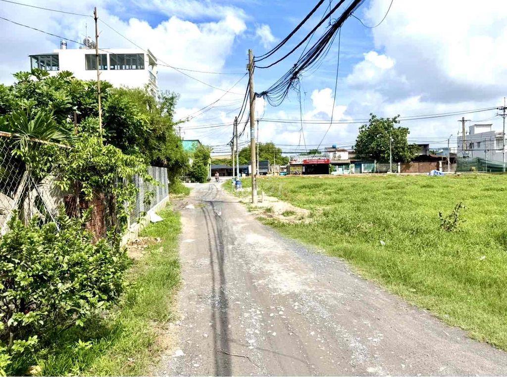 đất Thổ cư x 5x20m. còn 3lô sát nhau . Lê Thi Kim . Đồng Bà Canh