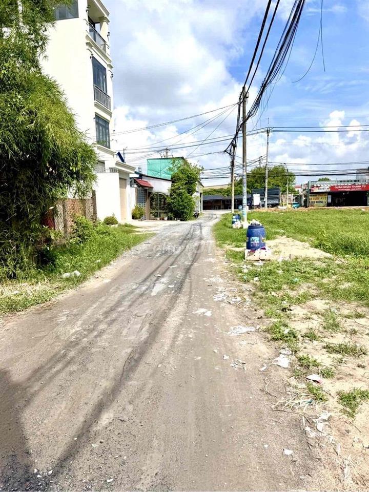 đất Thổ cư x 5x20m. còn 3lô sát nhau . Lê Thi Kim . Đồng Bà Canh