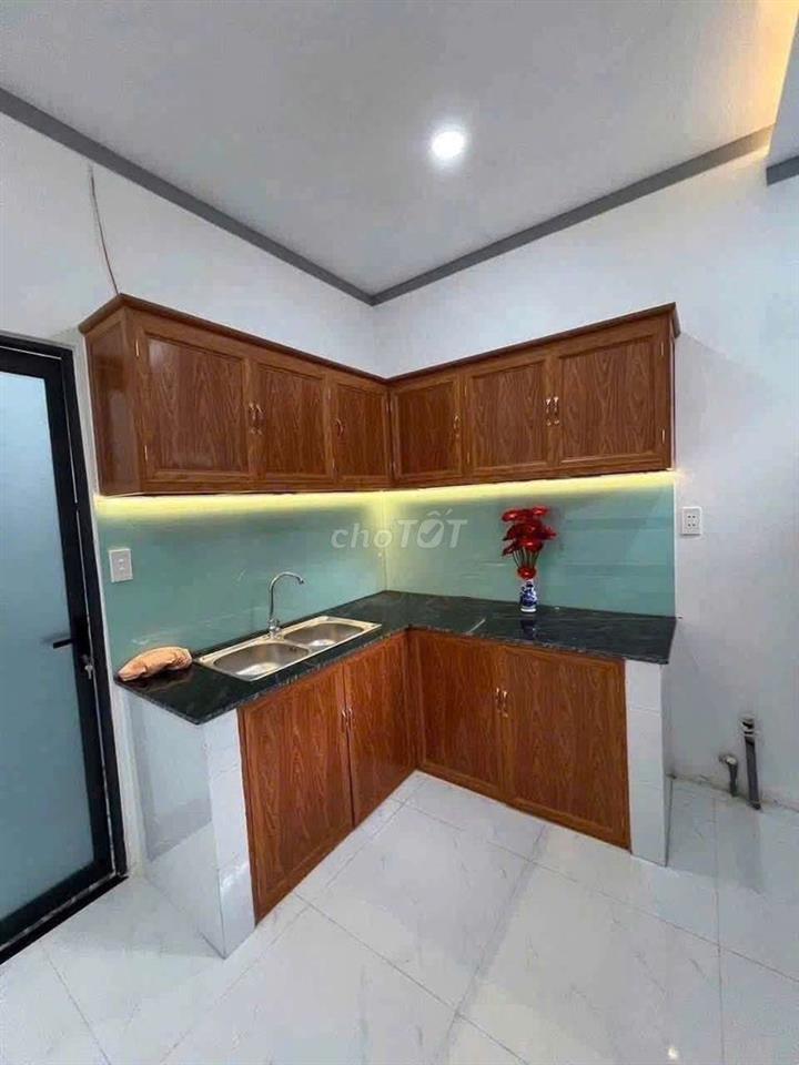 Nhà lầu mặt tiền xts19 giữ sổ chính, thổ cư 