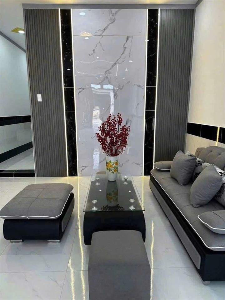 Nhà lầu mặt tiền xts19 giữ sổ chính, thổ cư 