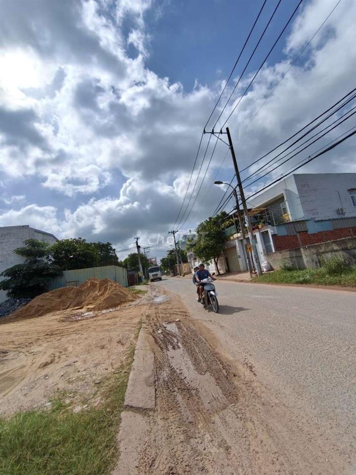 đất đẹp,đg lớn võ thị hồi buôn bán kd mọi ngành nghề 
