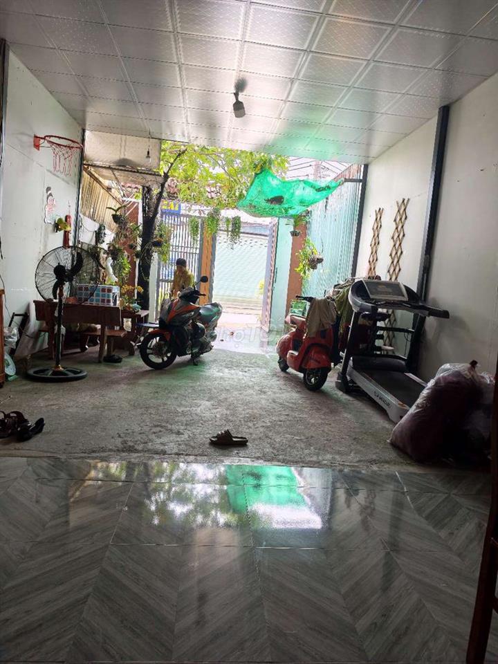 Nhà mặt tiền gần võ thị hồi, trần văn mười 