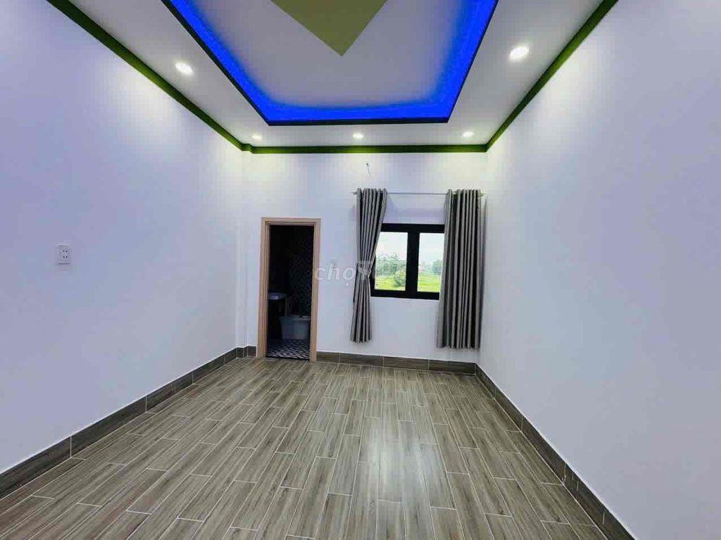 Nhà Mặt Tiền