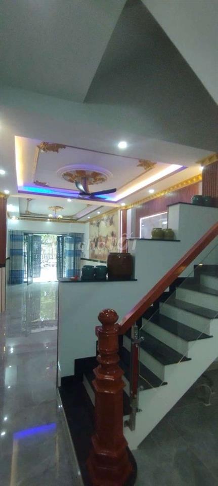 Cc bán nhà MẶT TIỀN 3L ở kdbb gần chợ ĐẠI HẢI, CÔNG VIÊN Phan Văn Hớn