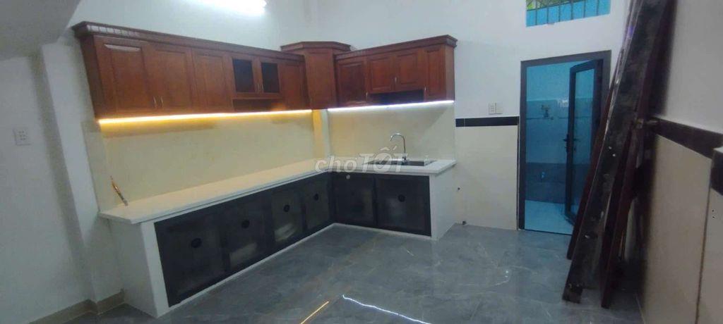 Cc bán nhà MẶT TIỀN 3L ở kdbb gần chợ ĐẠI HẢI, CÔNG VIÊN Phan Văn Hớn