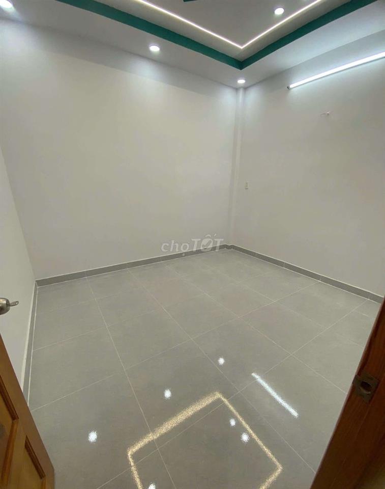 Nhà hẻm Hóc Môn SHR 4x16 550tr đường Phan Văn Hớn