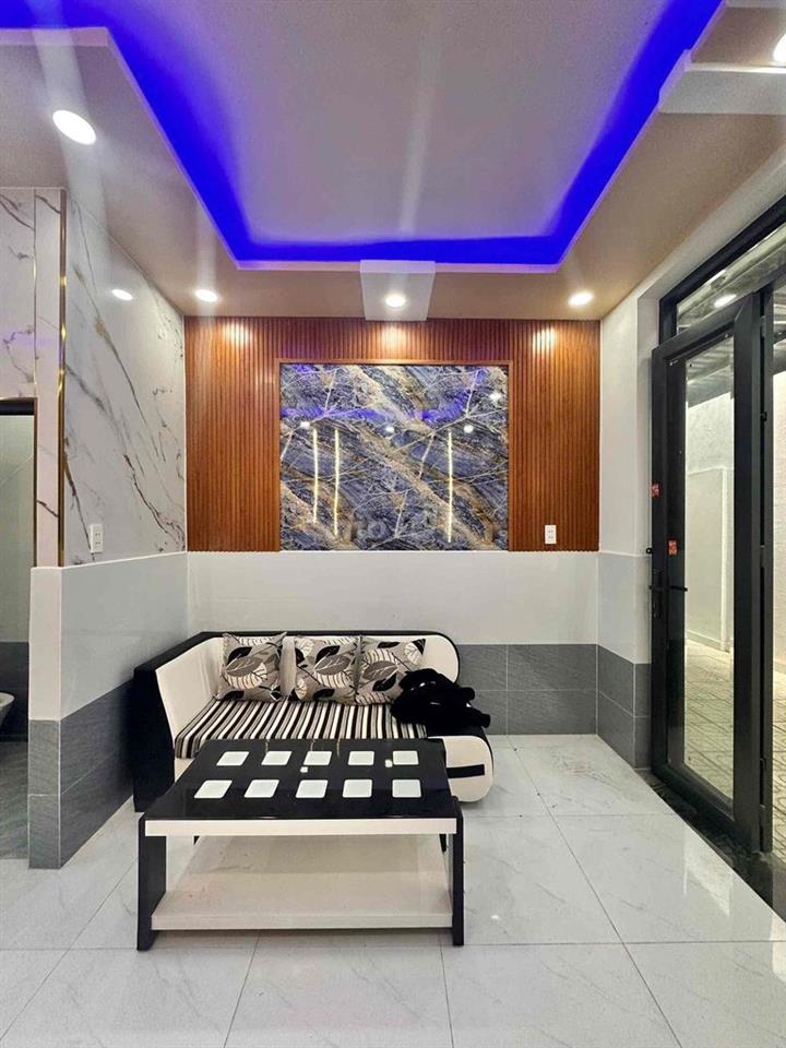 Nhà gần chợ Xuân Thới Thượng 4x7 giá 355 triệu không bớt
