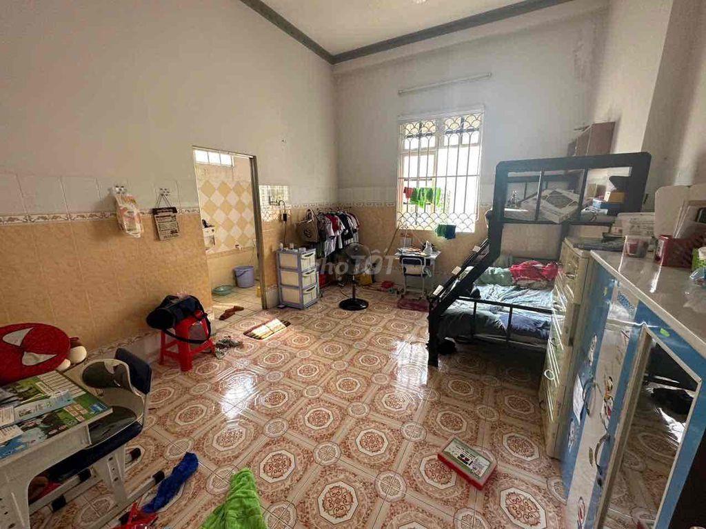 chính chủ cần bán nhà cách đường nguyễn ảnh thủ 100m diện tích 160m2
