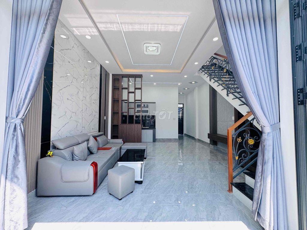 NHÀ BÁN SỔ RIÊNG GẦN NHÀ THỜ BÙI MÔN