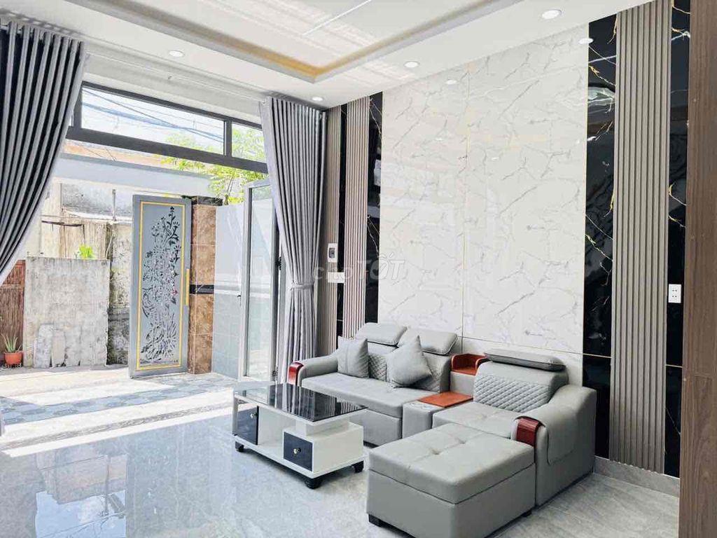 NHÀ BÁN SỔ RIÊNG GẦN NHÀ THỜ BÙI MÔN