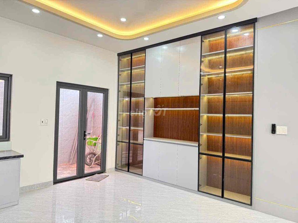 Bán Nhà Đã Có Sổ Hoàn Công Đầy Đủ Chợ Đầu Mối Hóc Môn