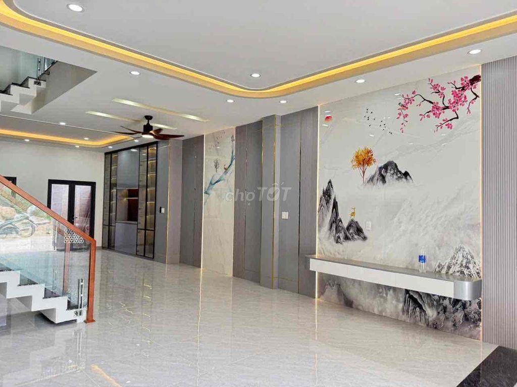Bán Nhà Đã Có Sổ Hoàn Công Đầy Đủ Chợ Đầu Mối Hóc Môn