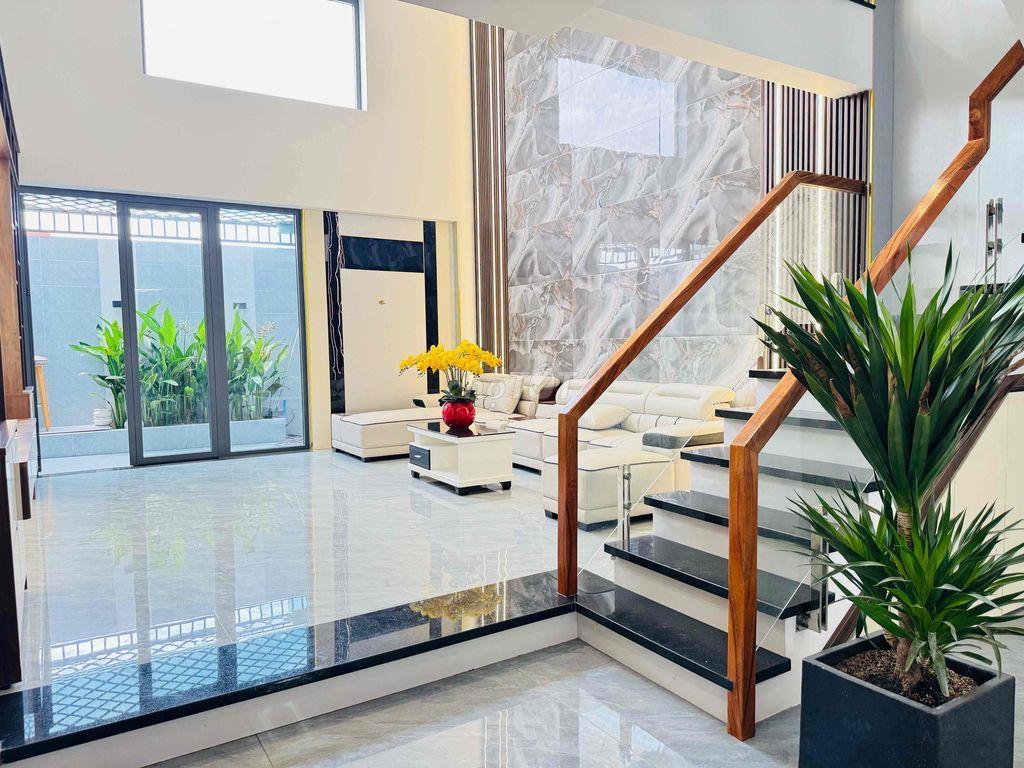 BÁN NHÀ 1 LỬNG 2 LẦU SÂN THƯỢNG TRƯỜNG CẤP 3 BÀ ĐIỂM