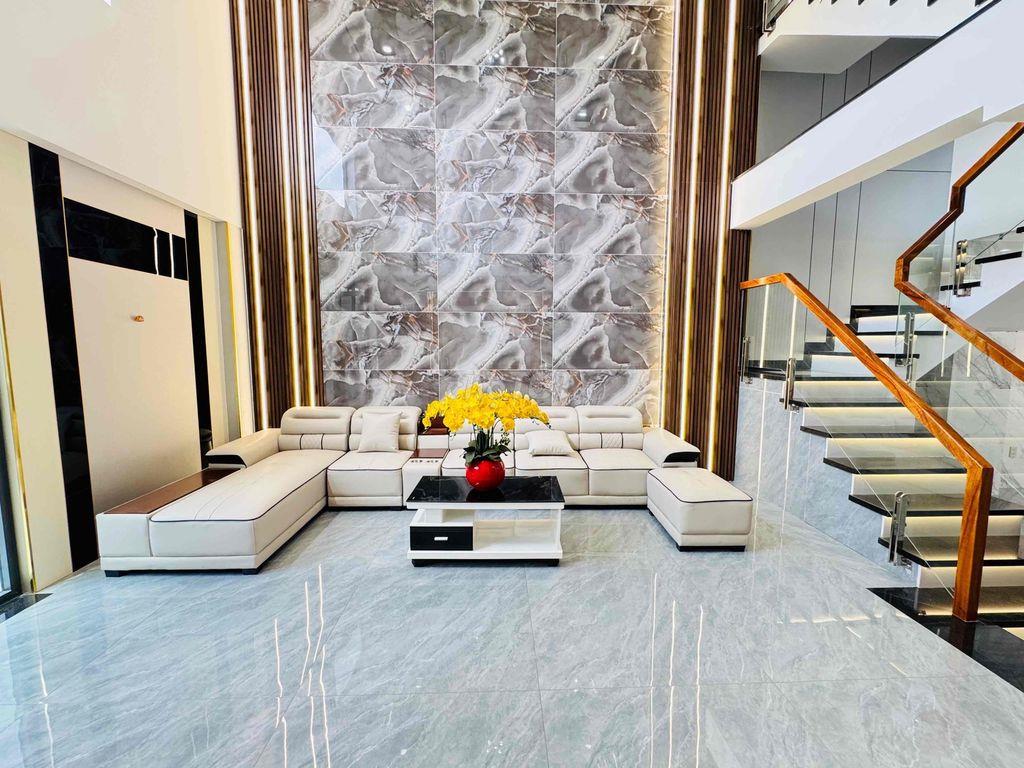BÁN NHÀ 1 LỬNG 2 LẦU SÂN THƯỢNG TRƯỜNG CẤP 3 BÀ ĐIỂM