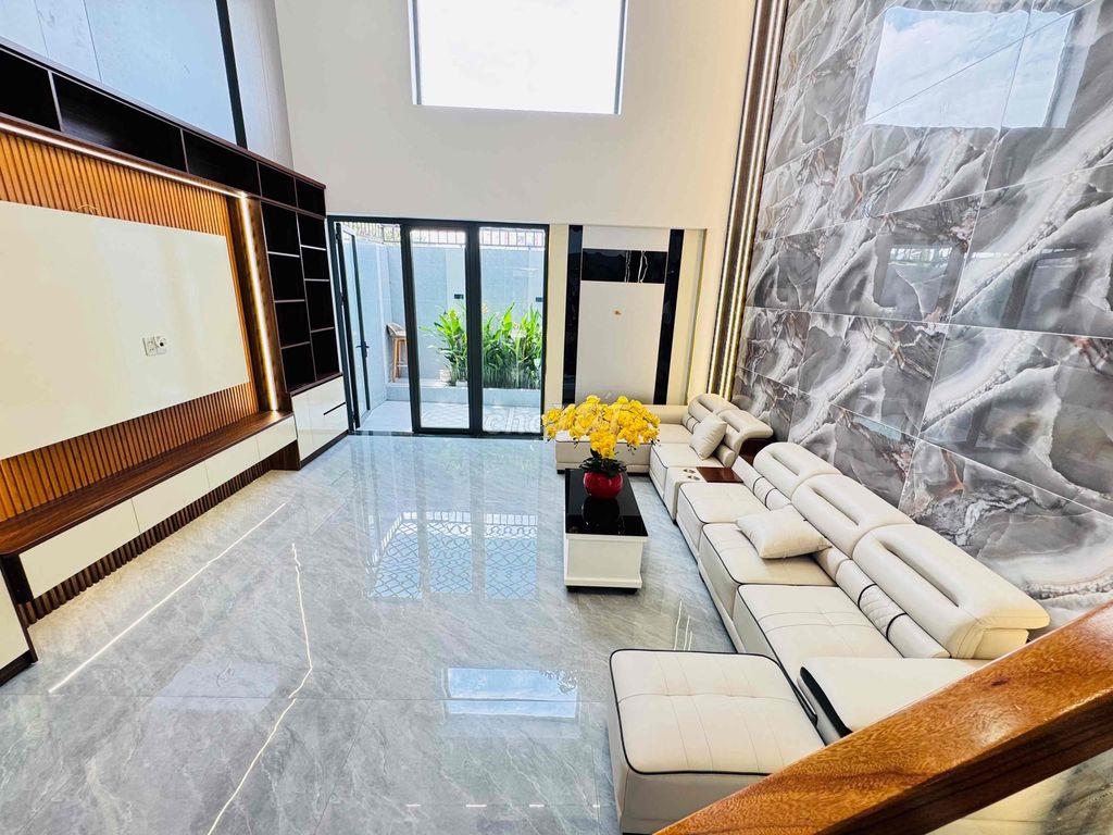 BÁN NHÀ 1 LỬNG 2 LẦU SÂN THƯỢNG TRƯỜNG CẤP 3 BÀ ĐIỂM
