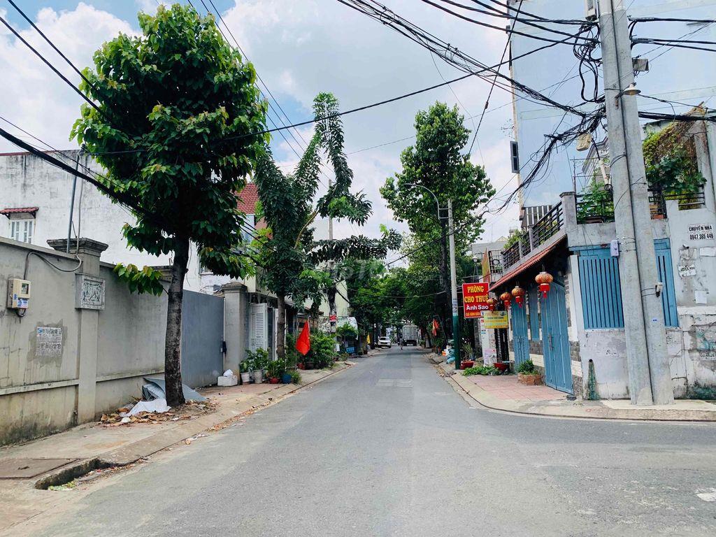 BÁN LÔ ĐẤT GÓC 2MT 10x20 SỔ RIÊNG-BÀ ĐIỂM